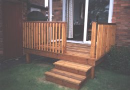  simple deck with closed step